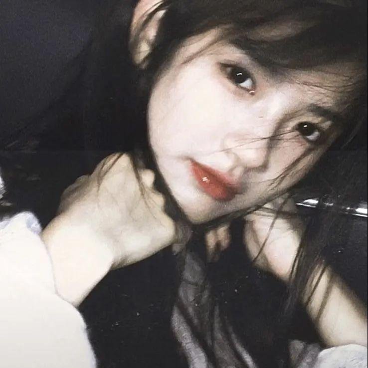 陪她一会儿